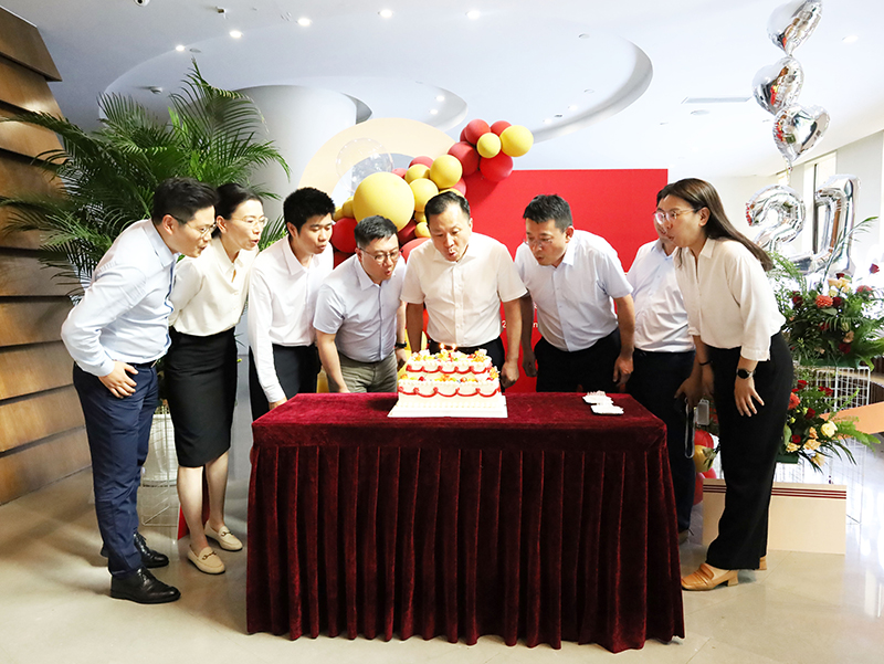 二十一载 智造未来丨贺ag贵宾厅股份廿一诞辰，再启新篇