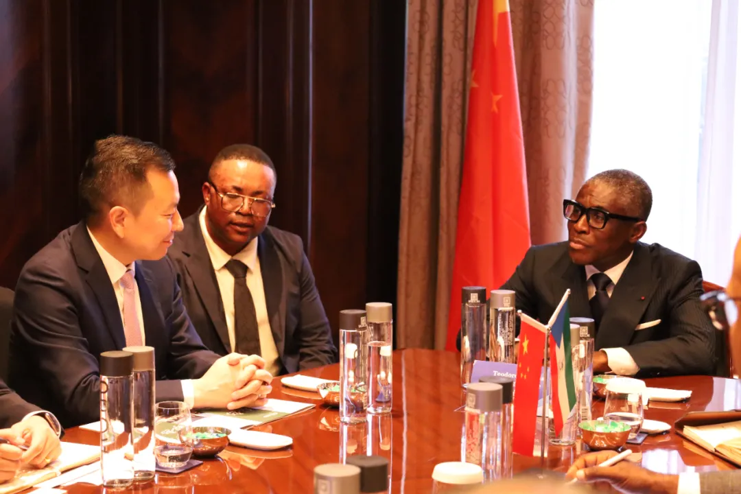 赤道几内亚共和国访华代表与ag贵宾厅股份深入探讨产业协同发展